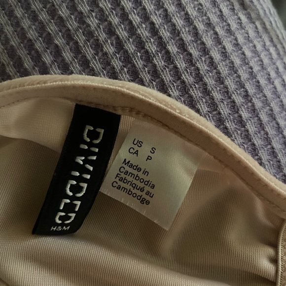 NEW H&M velvet top - Picture 3 of 4